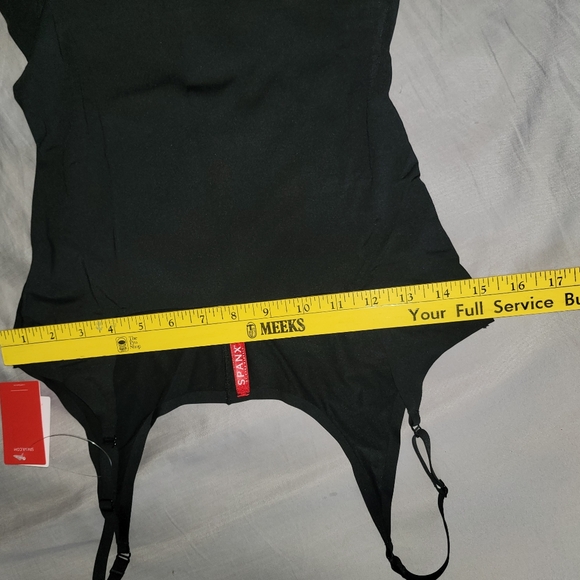 Spanx Invisible Shaping Open-Bust Mid-Thigh Bodysuit - Picture 13 of 14